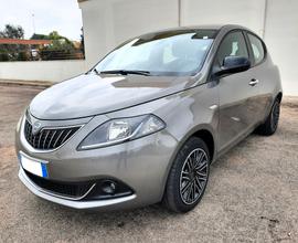 Lancia Ypsilon 1.0 FireFly Hybryd Gold