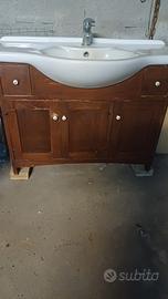 mobile con lavandino e specchio con applique 