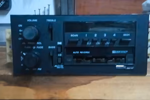 Radio Delco Bose per Corvette C4 e altri accessori