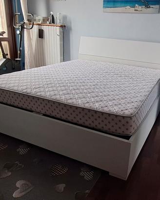 Letto matrimoniale