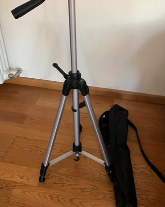 Treppiede per macchina fotografica