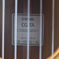Ghitara acustica Yamaha
