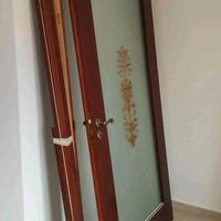 Porta interna con vetro satinato decorato a mano 