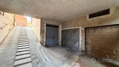 Garage 48 mq centralìssìmo Mascalucia