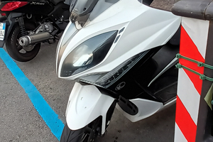 Scooter kymco 400i abs