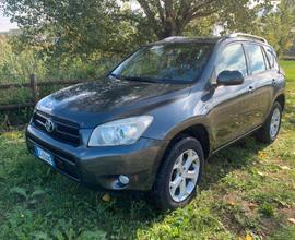 Toyota RAV 4 RAV4 2.2 D-4D 136 CV Luxury 4X4