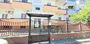 trivani-a-piano-rialzato-con-cantina-e-box-