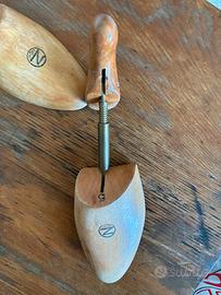 Forme per scarpe dí antiquariato