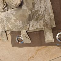 Tende da camera con bastone regolabile e tasselli