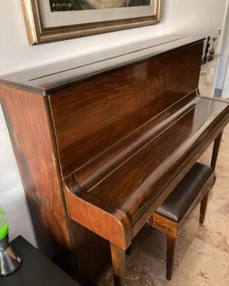 Pianoforte a muro