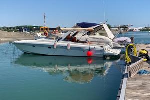 CRANCHI ENDURANCE 31 MOTORI DIESEL