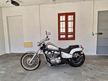 moto Honda shadow vt600