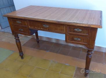Scrivania / scrittoio antico in legno