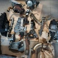 Vari pezzi di motore jeep gran cheerokee 3.0v6 crd