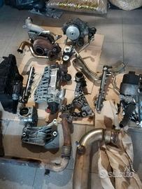 Vari pezzi di motore jeep gran cheerokee 3.0v6 crd