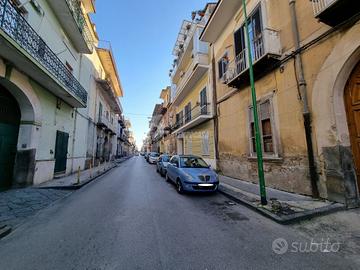 Appartamento di 3 vani e accessori, Afragola