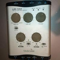 Tascam US-144 - Interfaccia USB 2.0 Audio/MIDI.