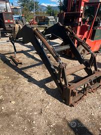 Caricatore frontale oma