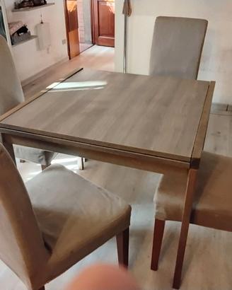 Tavolo quadrato allungabile + 4 sedie