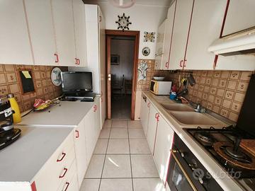 Mobili gratis x svuota casa, basta portarseli via