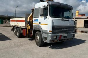 Iveco Turbostar 190.42 V8 con gru Copma C 1940/4