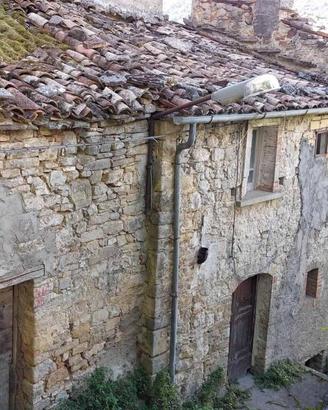Casa indipendente di 90 m² con 4 locali a Montazzo