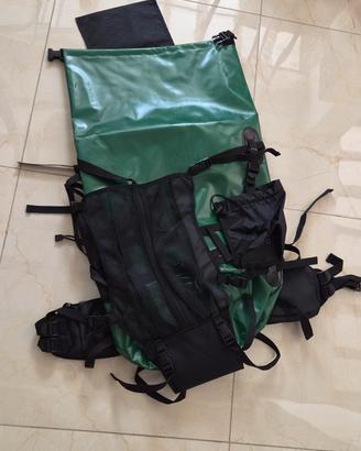 N.2 Zaini Impermeabili con imbracatura 60lt