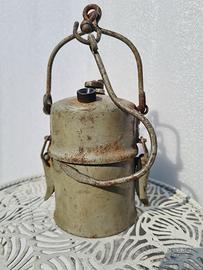 Vecchia lampada da miniera
