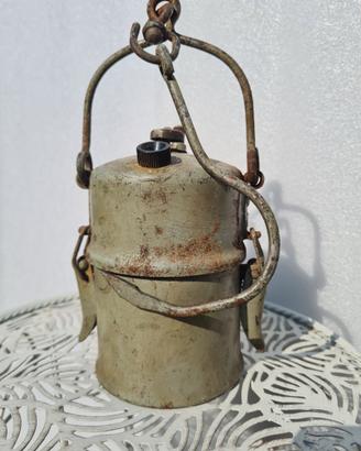 Vecchia lampada da miniera