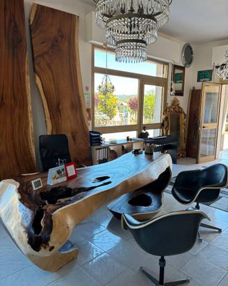 Tavolo da Tronco Unico in Legno Massello di Acacia