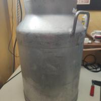 Antico bidone del latte in alluminio - Decorazione