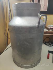 Antico bidone del latte in alluminio - Decorazione