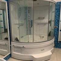 Box doccia con vasca idromassaggio