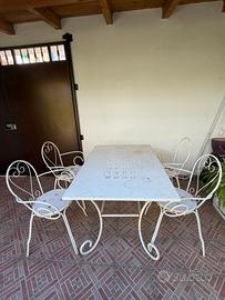 Tavolo da esterno