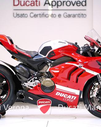 Ducati Panigale V4 molto accessoriata a soli € 18.