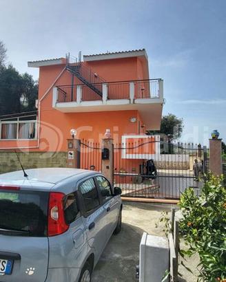 Villa o villino Venetico [INC. NUM 04-2026VRG]