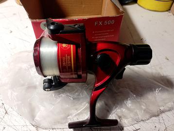 Mulinello da pesca con bobina filo