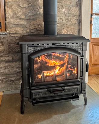 Stufa a legna palazzetti