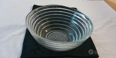 Ciotola decorativa in vetro striato e ondulato