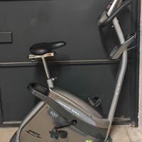 Cyclette BH FITNESS Carbon Bike