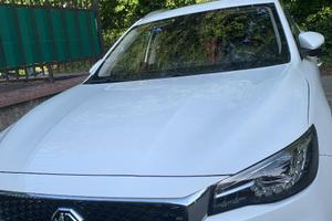 Mg EHS Plug-in Hybrid Luxury