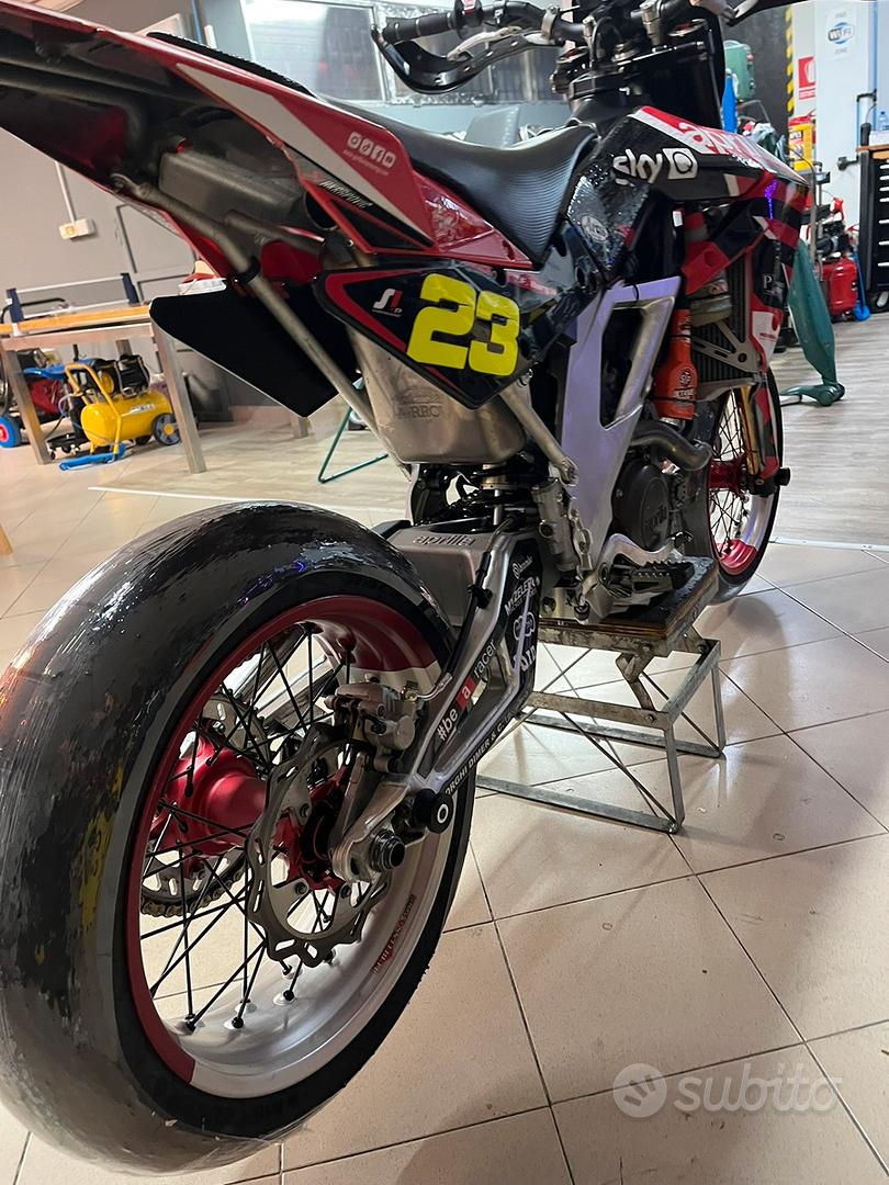 Aprilia Sxv 550