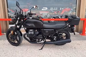 MOTO GUZZI V7 III STONE 750