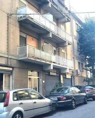 Via Emilia ampio appartamento di 113 mq 5 locali