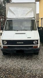 Iveco daily 35.8 cc2.5