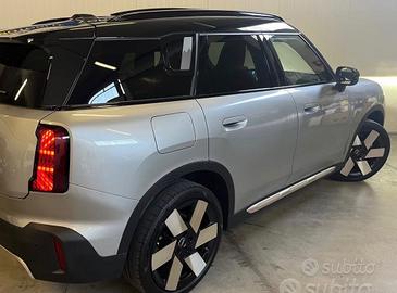 MINI COUNTRYMAN STUPEND.A