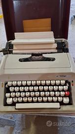 Macchina da scrivere Olivetti vintage