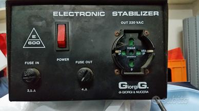 Stabilizzatore elettronico tensione 170-270 a 230V