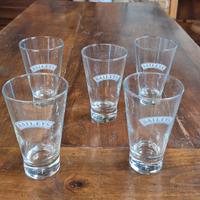 Set da cinque bicchieri da liquore vintage Baileys