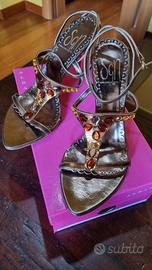 Sandali con tacco a spillo